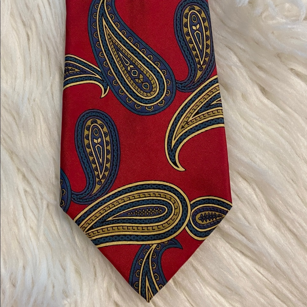 Dior Red and Gold Paisley Tie length 57” - Picture 7 of 8